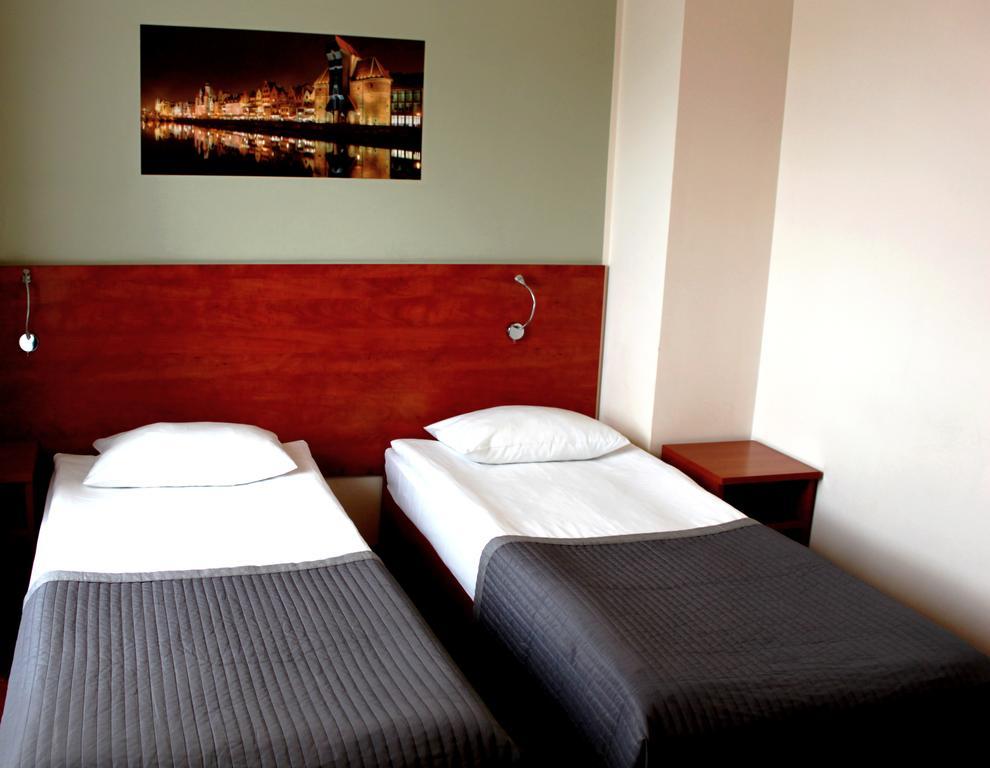 Hotel Gorski Pruszcz Gdański Exteriör bild