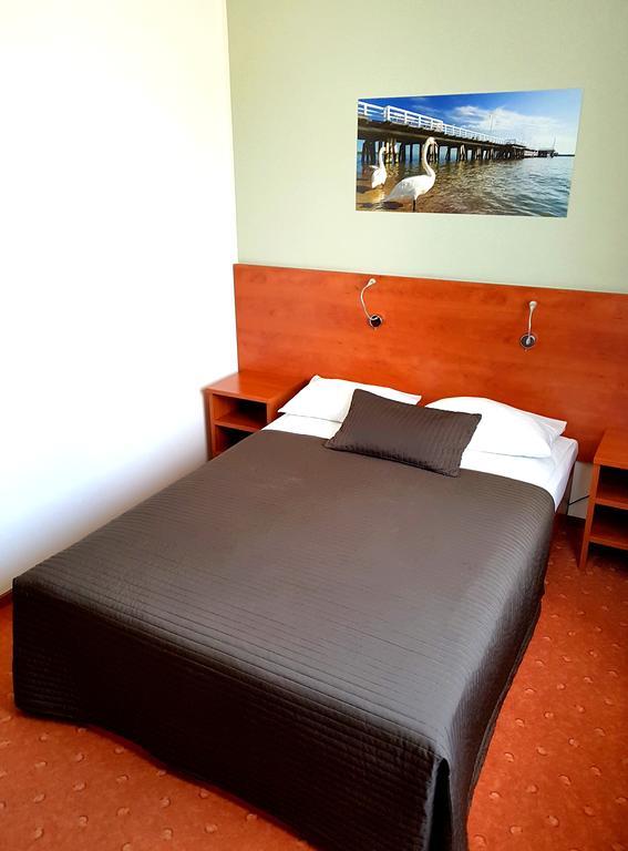 Hotel Gorski Pruszcz Gdański Exteriör bild